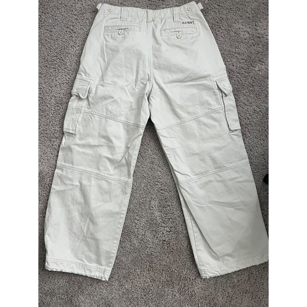 ⭐️ Old Navy Reissue 1994 Cargo Pants – Women’s Size 8 – Y2K/Utility Style ⭐️ - Picture 2 of 4